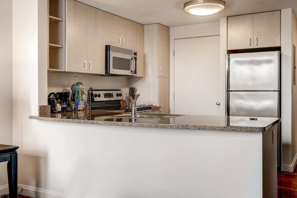 Global Luxury At Tiverton Ave Appartement *